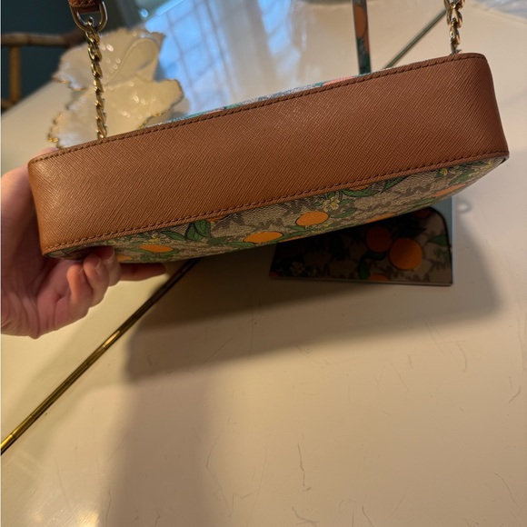 NWOT Rare Print Michael Kors Crossbody - Picture 5 of 11